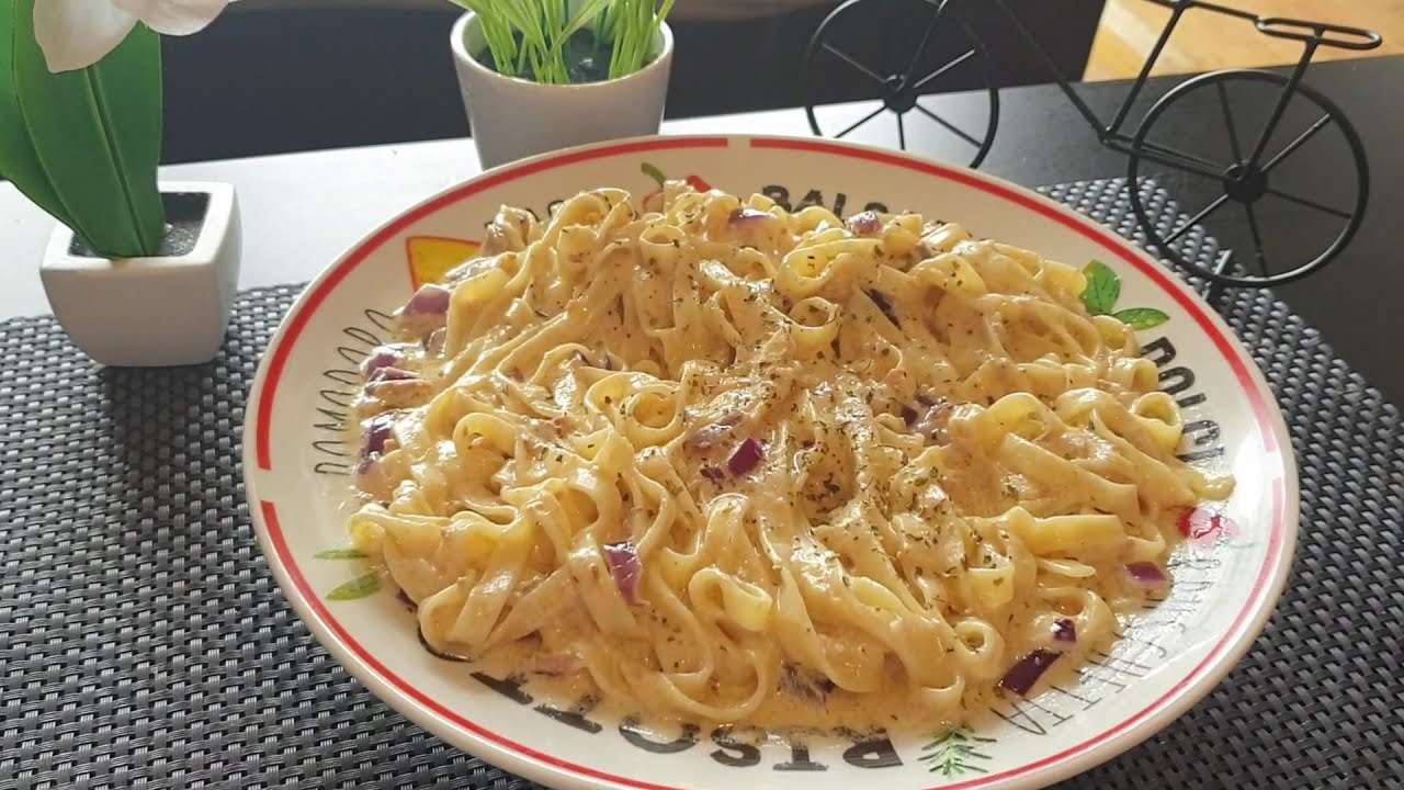 Tagliatelle au thon عجائن تاقلياتيل بالطونة