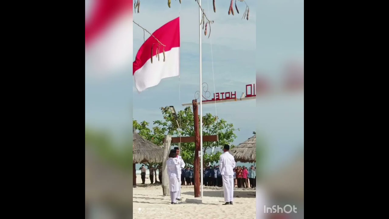 PERAYAAN 17 AGUSTUS di pantai pasir putih Manangaaba