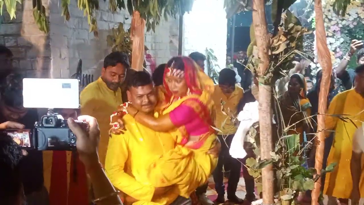 Anupama ka madwa video sector 14 raurkela #badaiksadi#haldi#madwa#sadivideo #sumitbadaik 