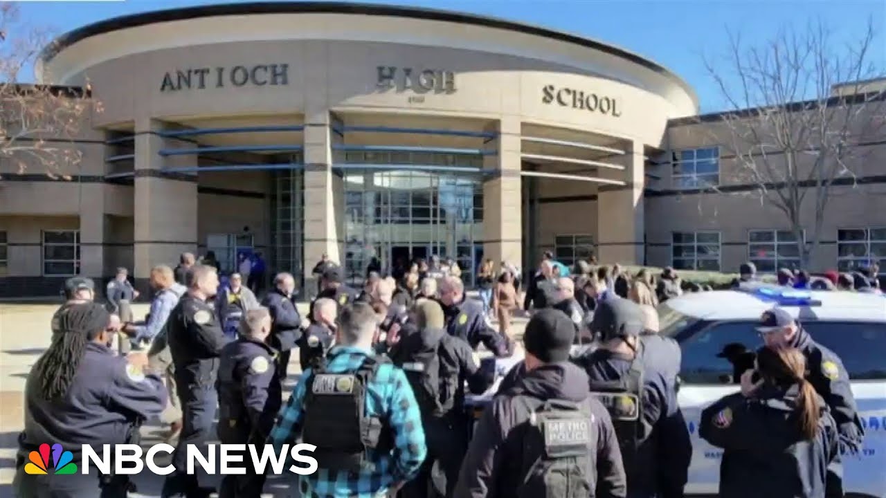 At least two students wounded in Tennessee school shooting