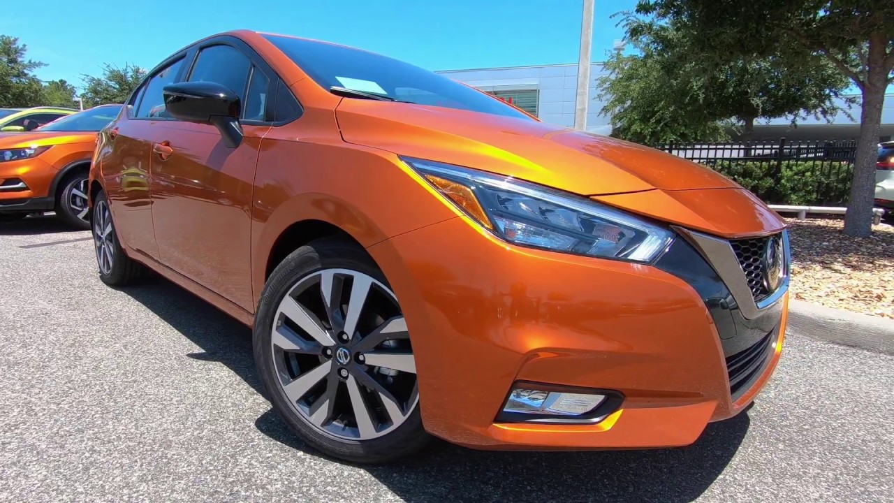 2020 Nissan Versa SR