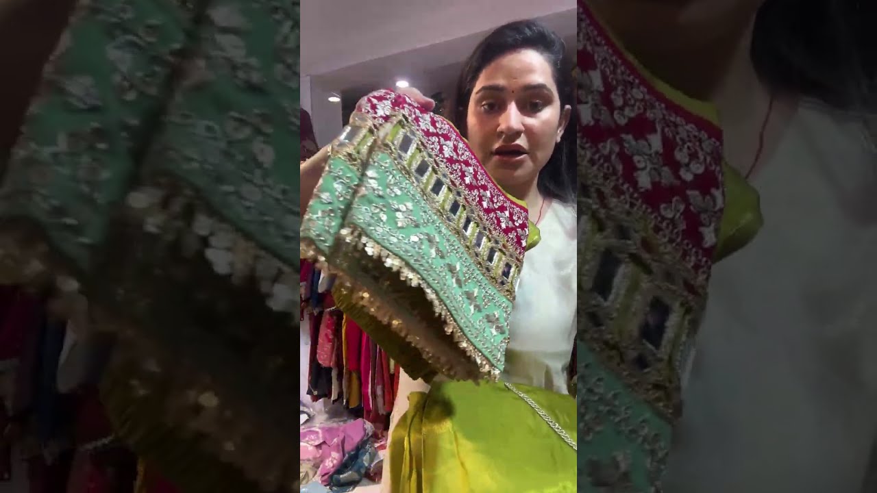 Aisha Couture is live