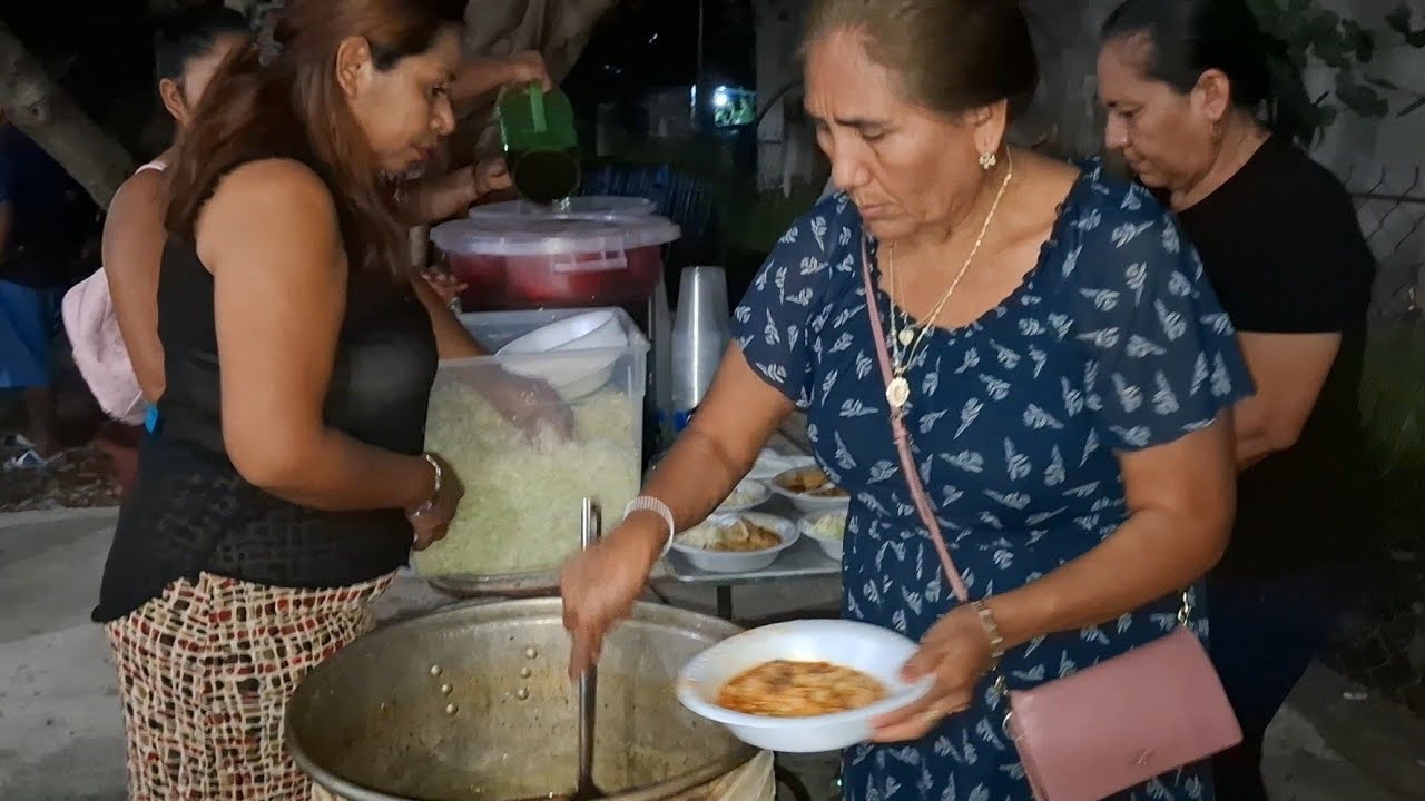 Una Pozoleada aya en Cuadrilla nueva guerrero municipio de Cutzamala, región Tierra caliente 
