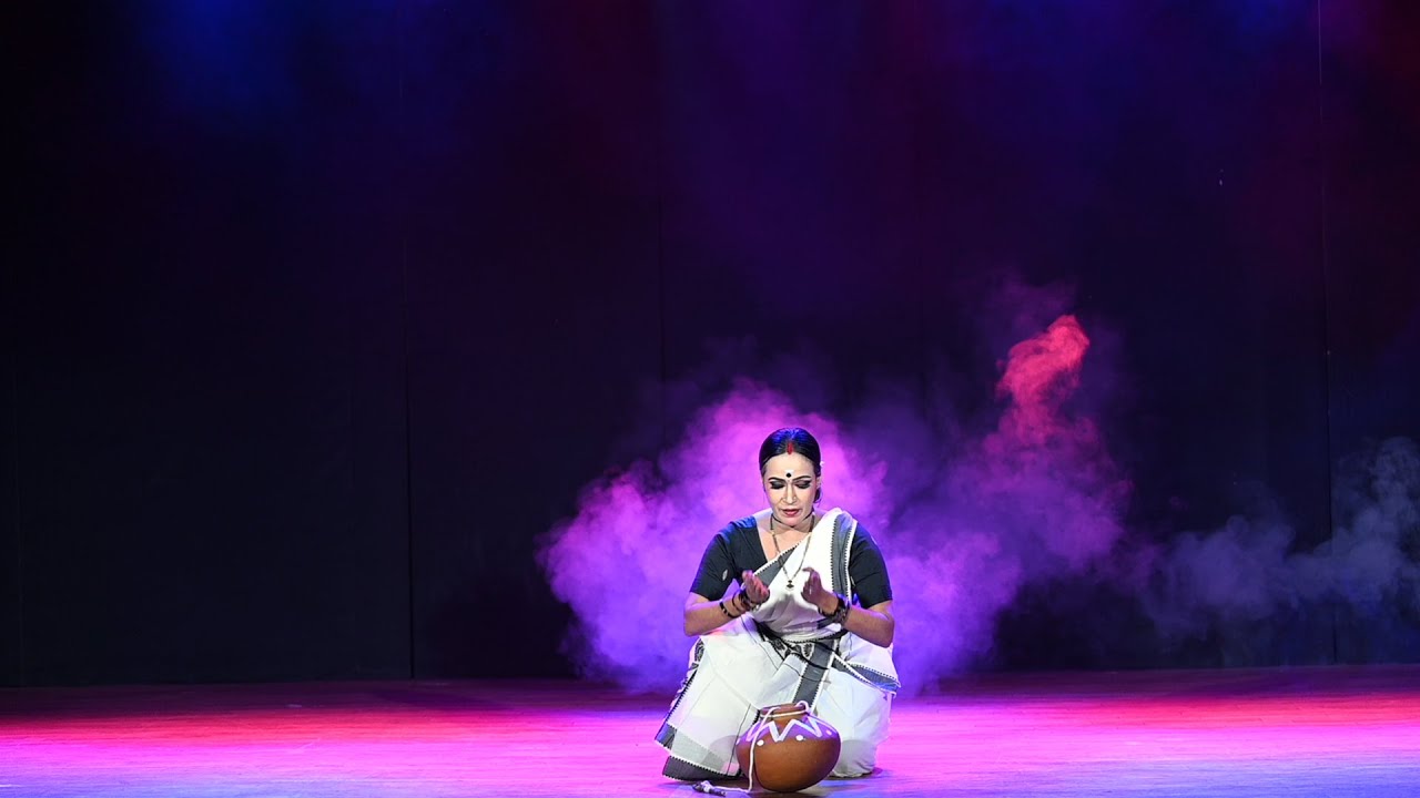 Pullothi  Soumya Balagopal GopiVasantham Folk Dance festival Changampuzha Park