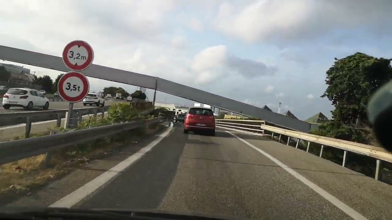 comment rejoindre facilement le port de Marseille pour aller en Algérie Tunisie, Corse...