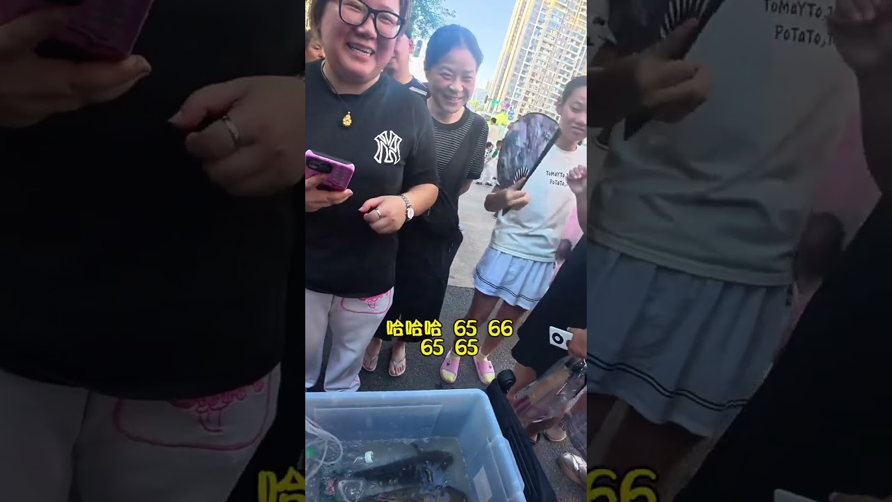 究竟是什么鱼，能让粉丝们顶着40度的高温也要排队买！#我的摆摊日记 #摆摊创业 #笋壳鱼 #卖鱼人 #忘崽夫妇的路亚日记