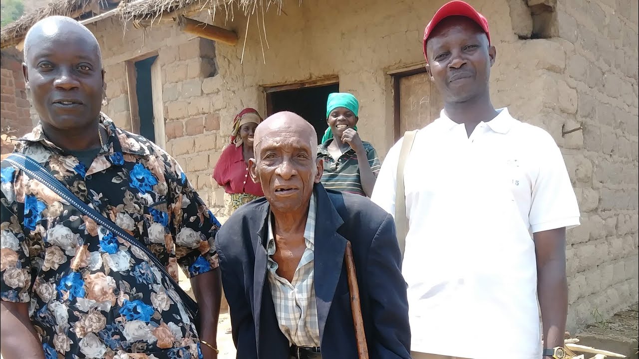 AKAHISE 1. INTWARI 1. INAMUJANDI AZWI NA PASCAL BARĀNSŌBA WO KU MUYÉBE, KANSENGA, BUGANDA, CIBITOKE