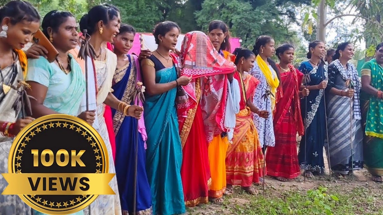 दुल्हन को दूल्हे के घर पहुंचते हुए ग्राम पंचायत गंजेनार शादी में BastarTribal