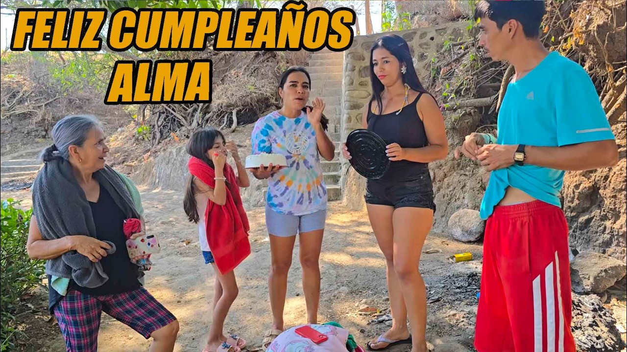 Angela Celebramos el cumpleaños de Alma en el rio.