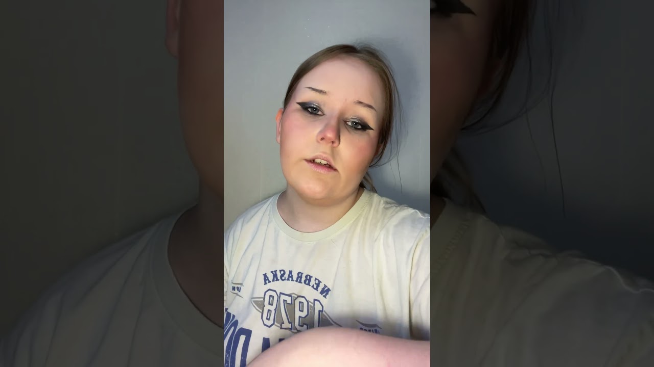 #makeup