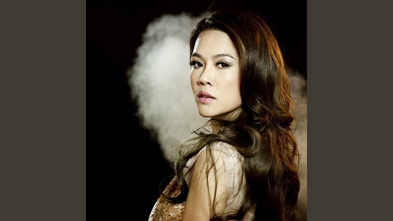 Thu Phương | Bên Em Là Biển Rộng
