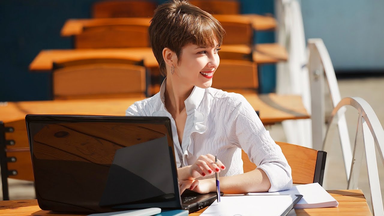 Degree Needed for Graphic Design Career | Graphic Design