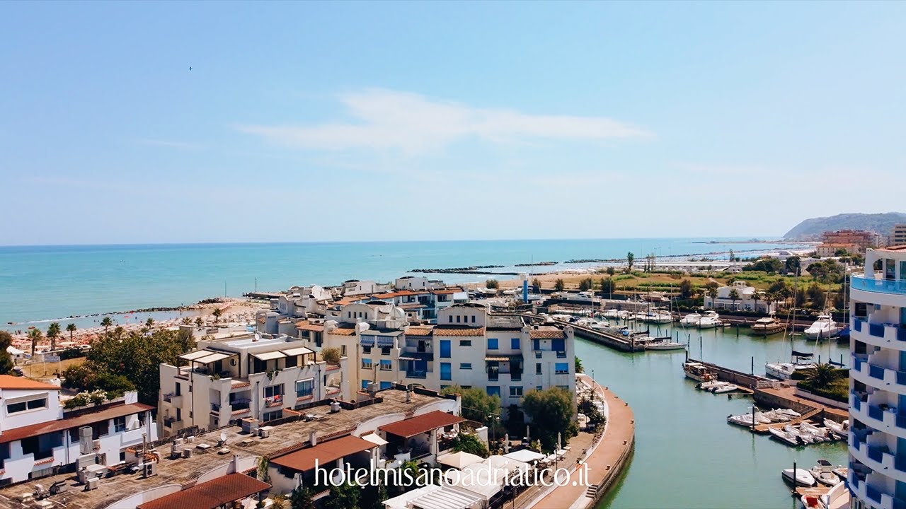 Una giornata nelle bellissime spiagge di Misano Adriatico