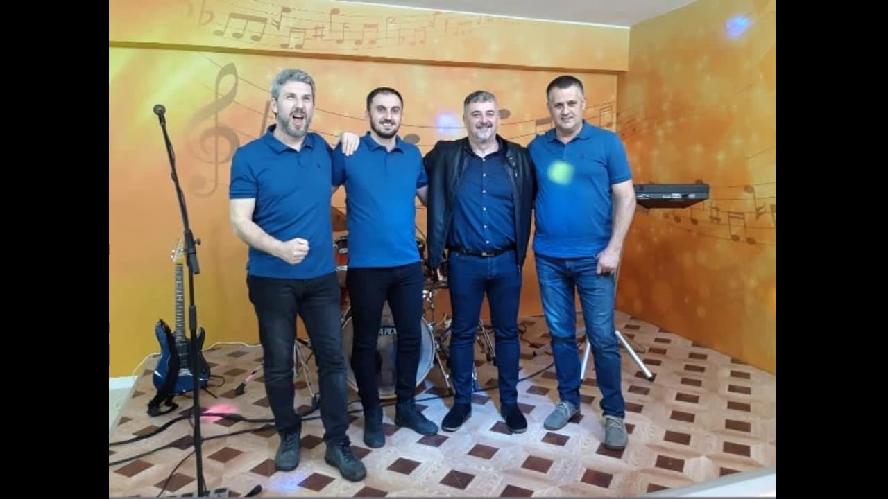 Zdravko Čurić - Grade na Vrbasu