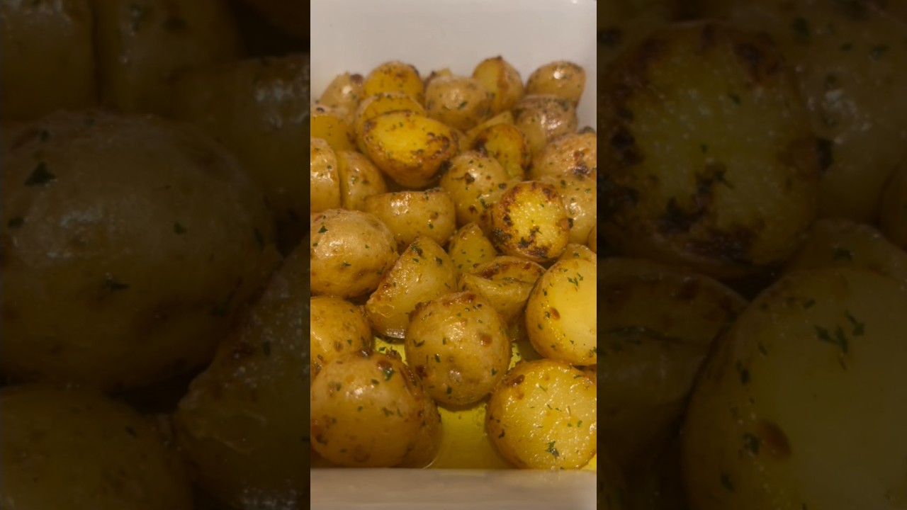 Картофель с маслом и чесноком
