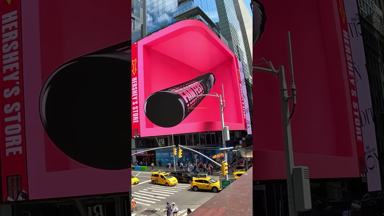 Amazing 3D Billboard In Time Square, NY
