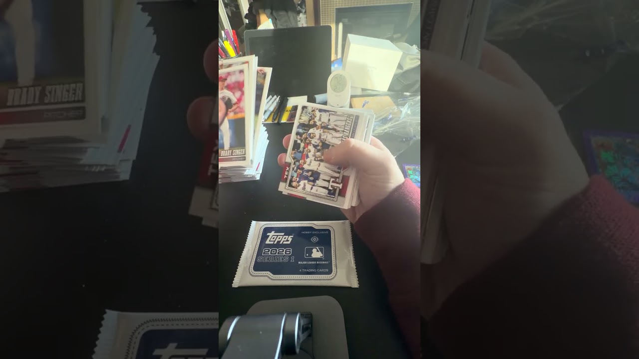 @Topps Series 1 Baseball Jumbo Box Rip - Auto & Relic reveal