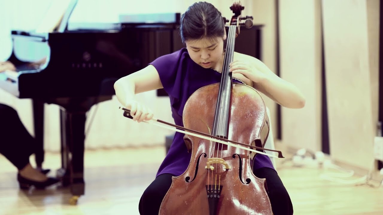 Robert Schumann Cello Concerto, Op.129 - Saebom Lee (15 years), Cello