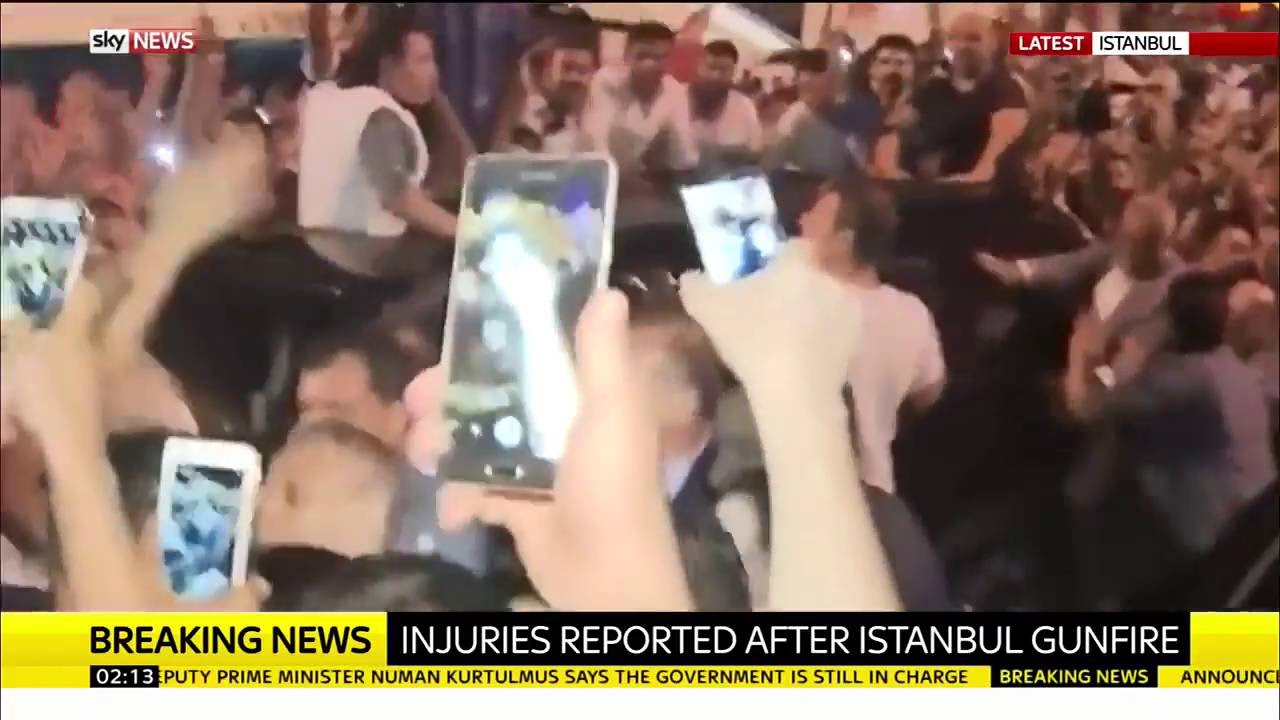 Crowds Greet Turkey's President At Istanbul Airport