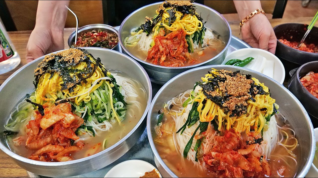 국수 3인분에 10kg?! 무턱대고 곱빼기 시켰다 산더미국수에 배찢어지는 집?! 탄수화물 풀충전! 역대급 대혜자 산더미 잔치국수/Noodles/Korean street food
