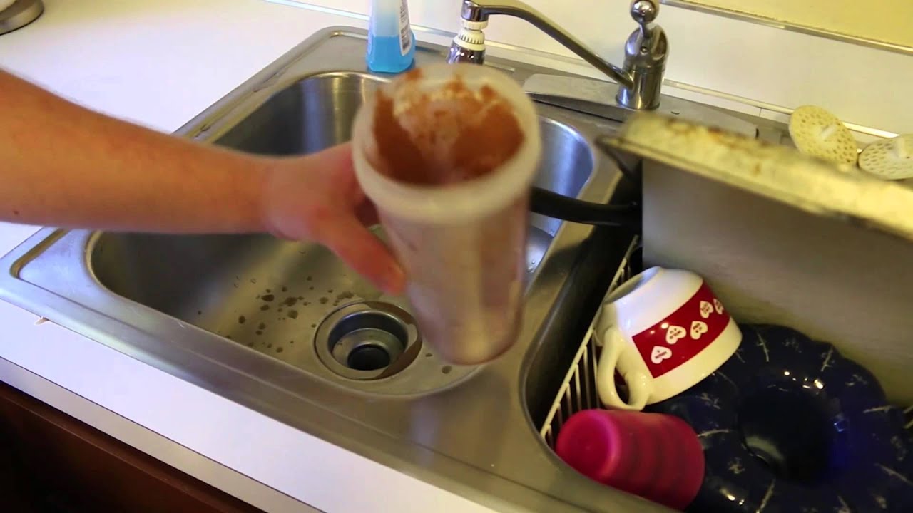 How To Get Rid Of The Smell In Your Shaker Cup