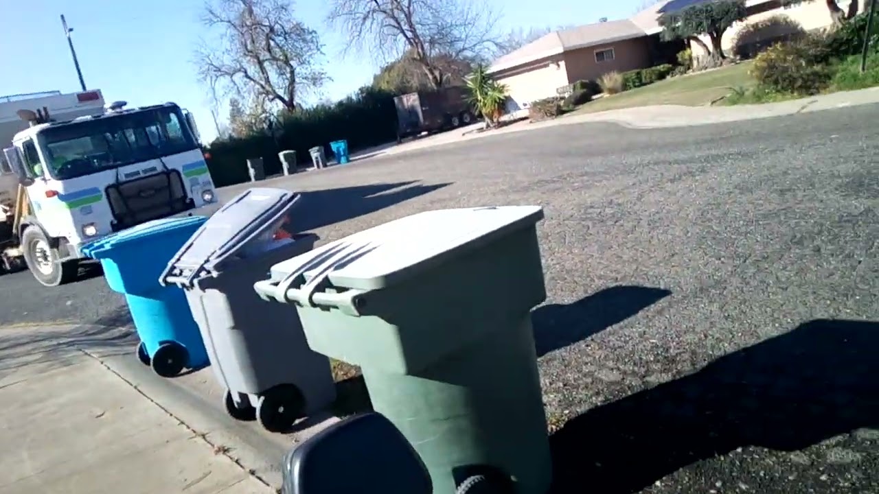 13440 on afternoon yard waste + lid flipping/manual packing 