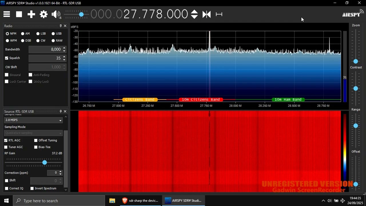 SDR RTL R820T 2832 USB Dongle On CB 