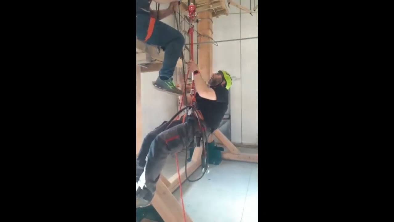 Corso lavori in quota, salvataggio in quota