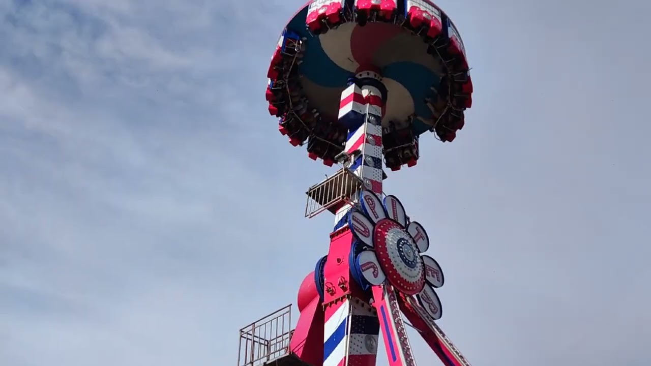 Así fue una feria con AGUILAR FAI (Toluca, México) con algunos juegos: Twister, Júpiter, Power, Kami