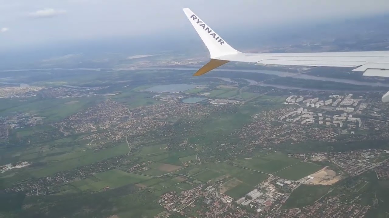 Budapest Airport landing
