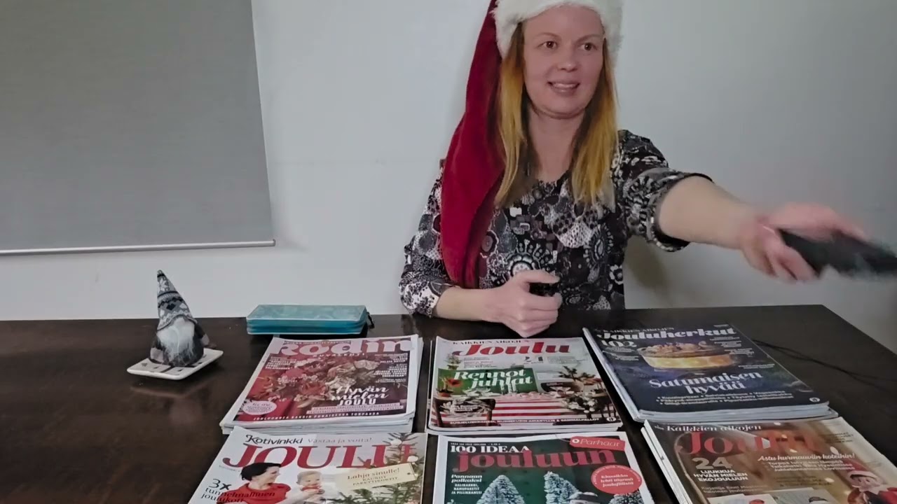 ASMR Suomi - Roolipeli - Vintage-joululehtien myyjä markkinoilla
