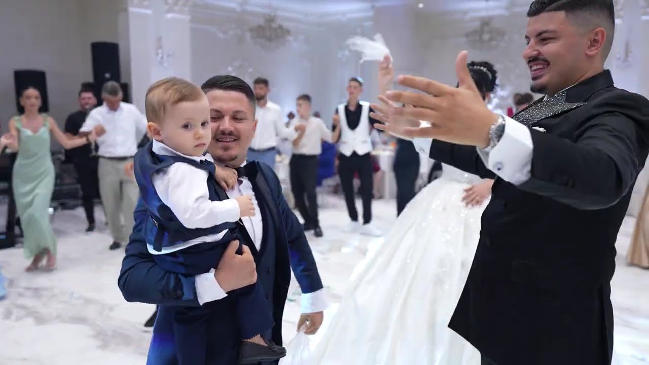 Familjet me &Ccedil;ifti ne Valle ( Dasma Sefer & Xhovana )  4K Video /// Saimir Ahmeti me Grupin