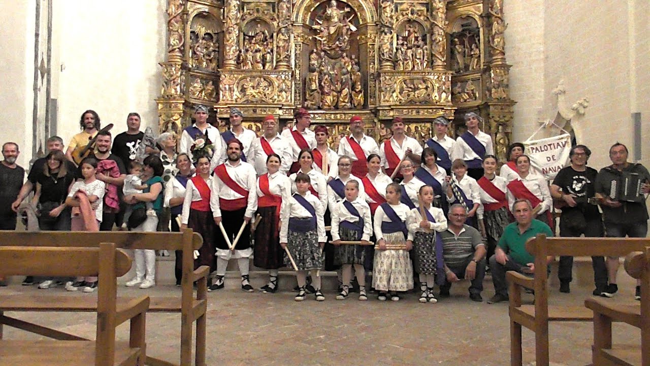 Dance del palotiau de Naval