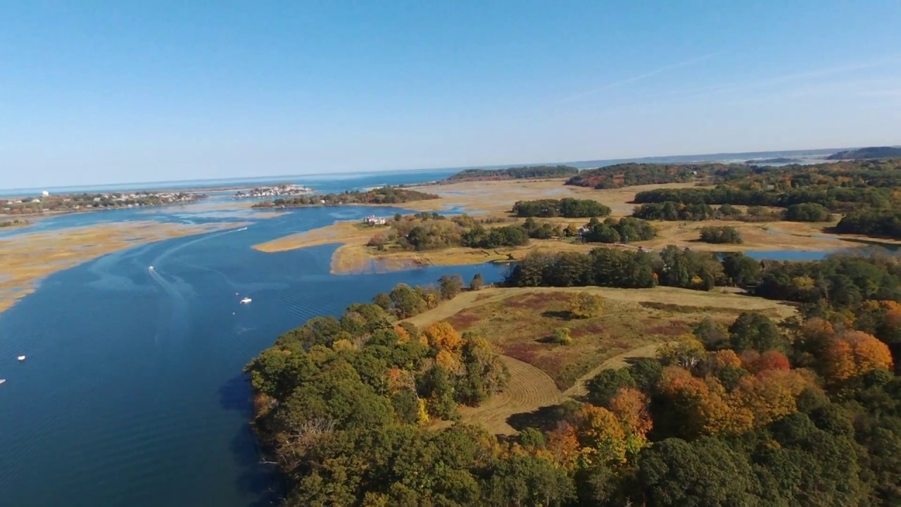 Voyage across Ipswich Mass with the Parrot Disco