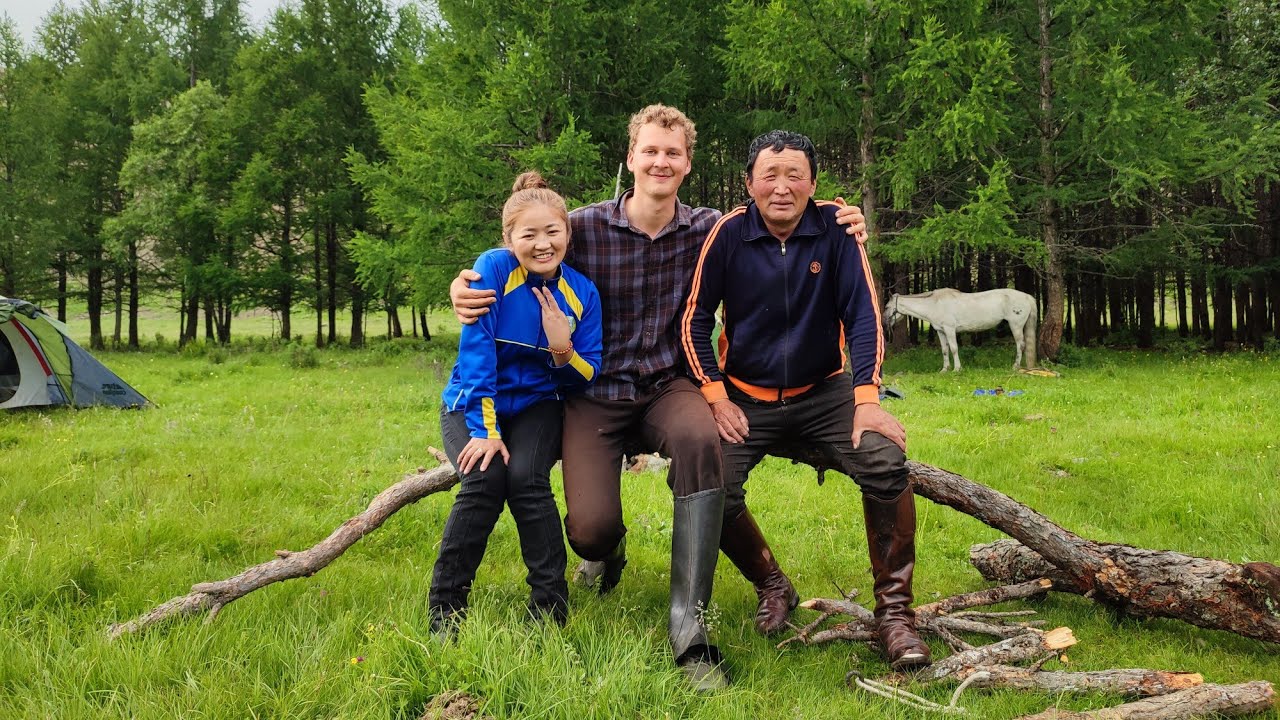 🇲🇳 300km Horse Trekk across MONGOLIA - Best adventure of my life!