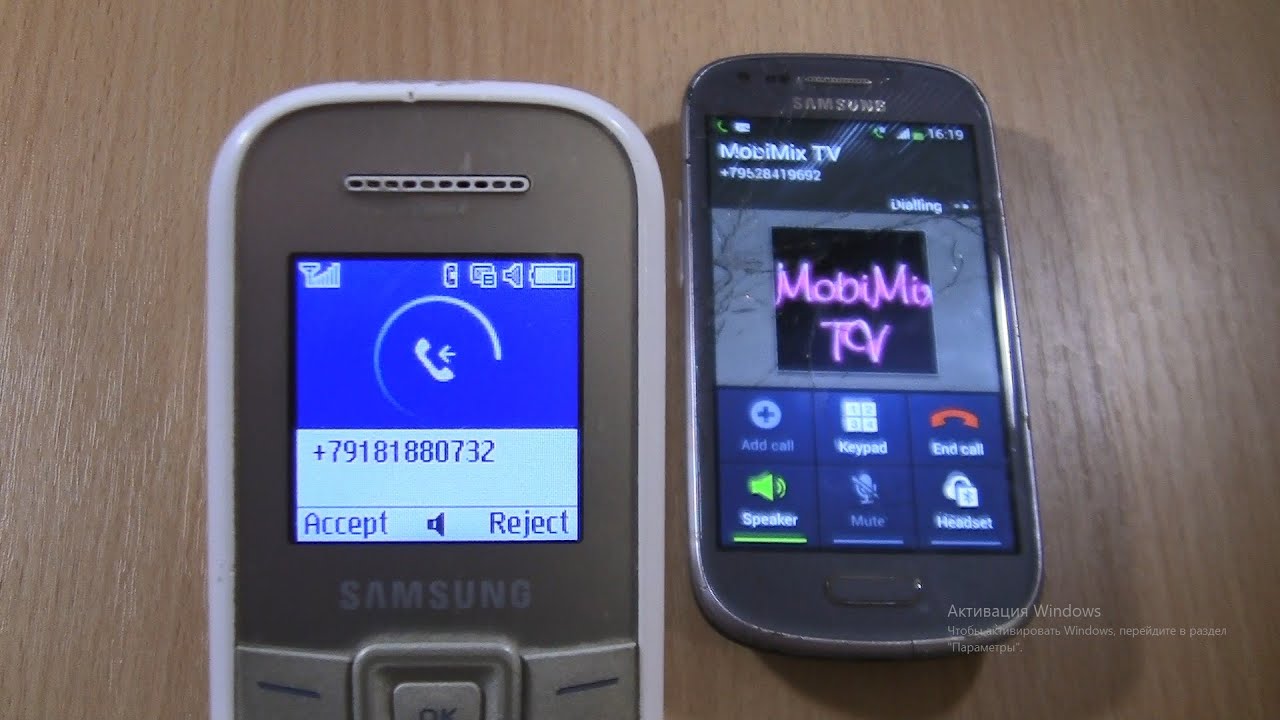 Incoming call & Outgoing call at the Same Time  Samsung  S3 MINI   +Samsung 1200M