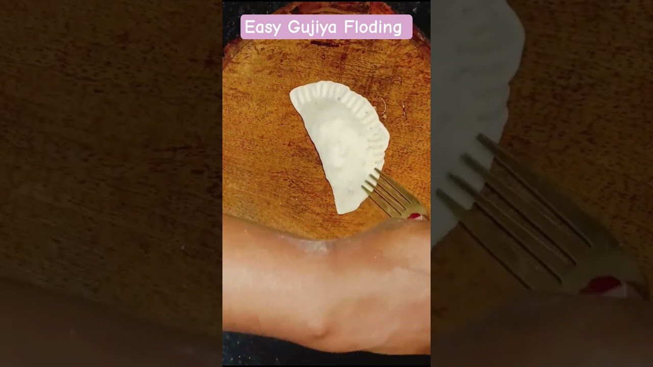 Easy Gujiya Floding-3 
