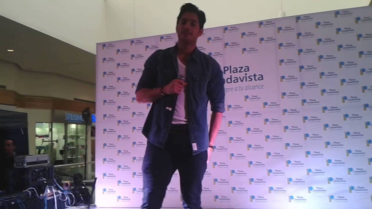 Daniel Elbittar En Plaza Lindavista DF 26 Sep