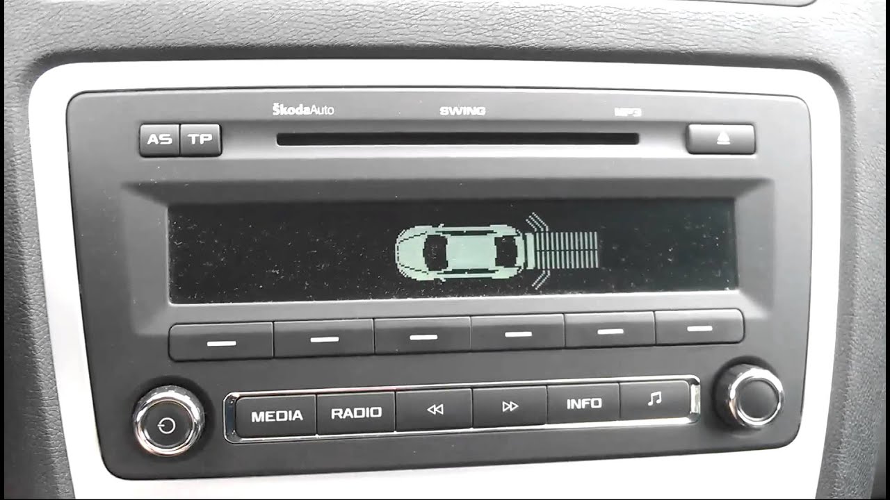 SKODA OCTAVIA II FL 1.4 TSI 90kW 122KM czujniki parkowania tył radio SWING