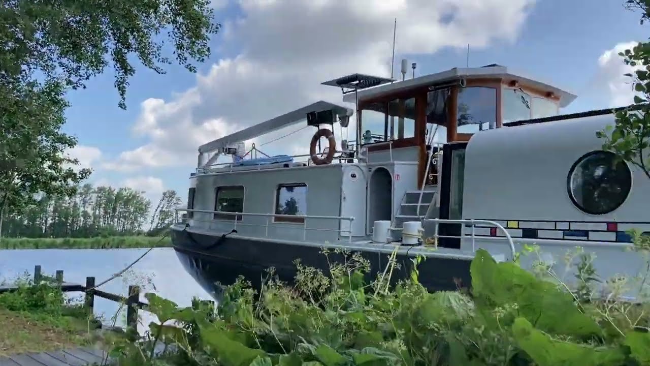 Zoektocht naar Marrekrite ligplek op het prachtige Sneekermeer Friesland varen tussen eilanden