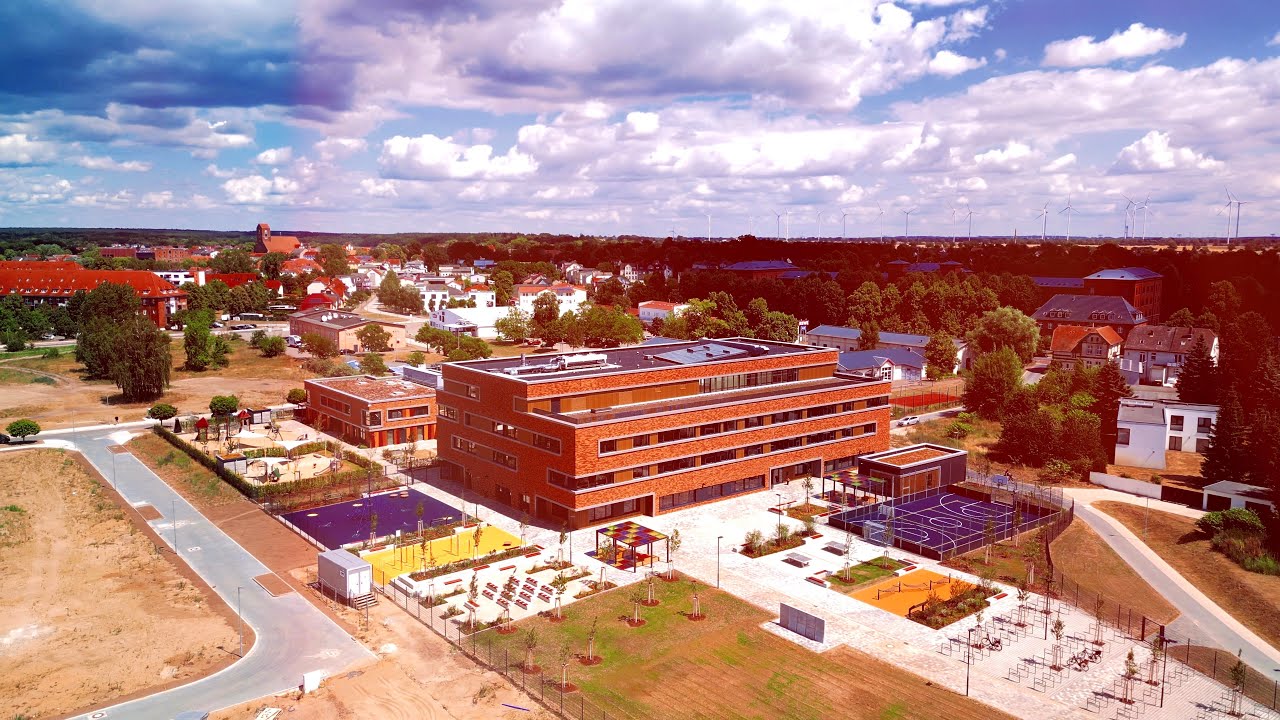 Kreisstadt Parchim eröffnet Regionalschulneubau „J. W. v. Goethe“