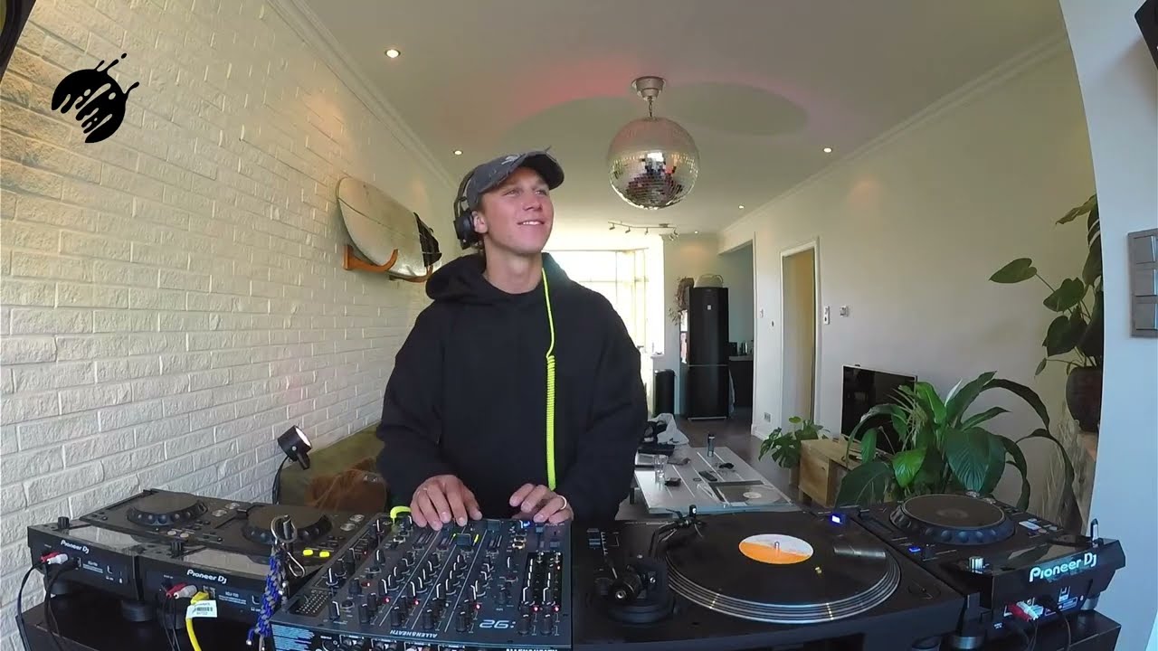 MALLIE - Radio Sessie 001