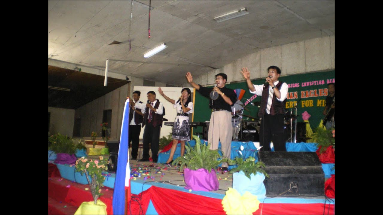 Tayo'y Sumamba - The Christian Eagles