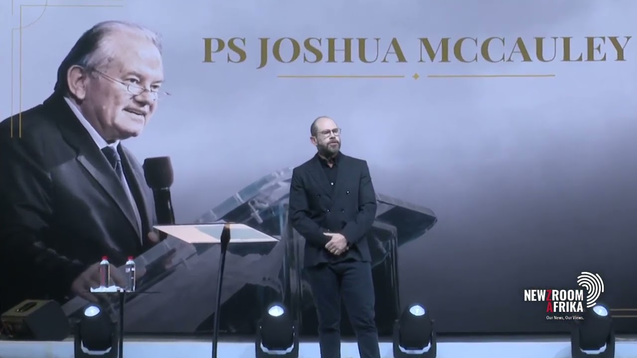 Thousands gather in honour of Pastor Ray McCauley