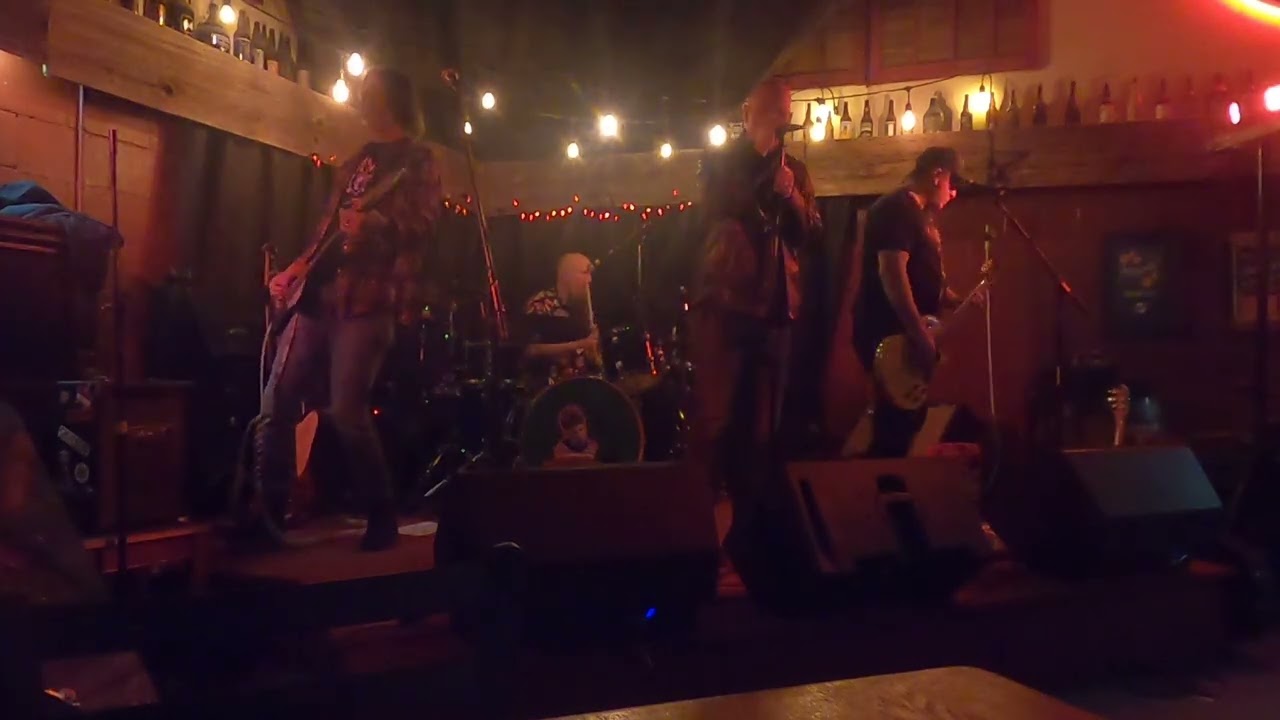 Disgusteen Live @ Doing Clifford's Brewery - Doing Let's Shake
