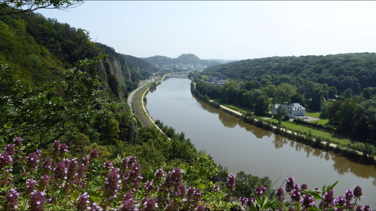 1499 Wartet  - Marche-Les-Dames, Wandelgids Zuid-Limburg