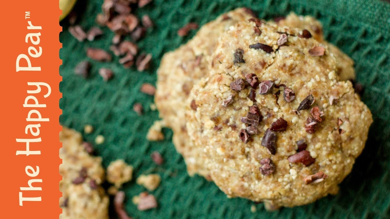 RAW VEGAN CHOCOLATE CHIP COOKIE | THE HAPPY PEAR