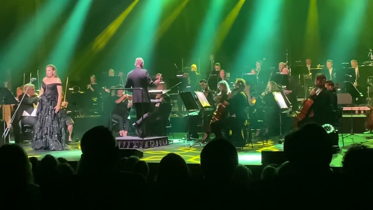 Marta Matalon sings Les tringles des sistres tintaient in Poland, Torun. 