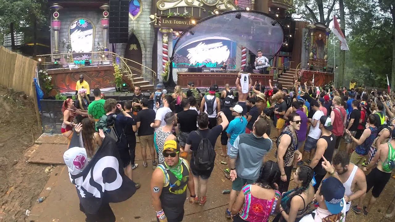 GOPR1808 Thomas Newson Pallaroid @ TomorrowWorld 2015