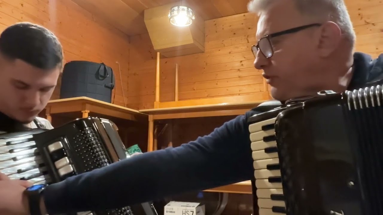 Tutorial,Mirjanino kolo Ljubiša Pavković rad na času učenik Safet Subašić